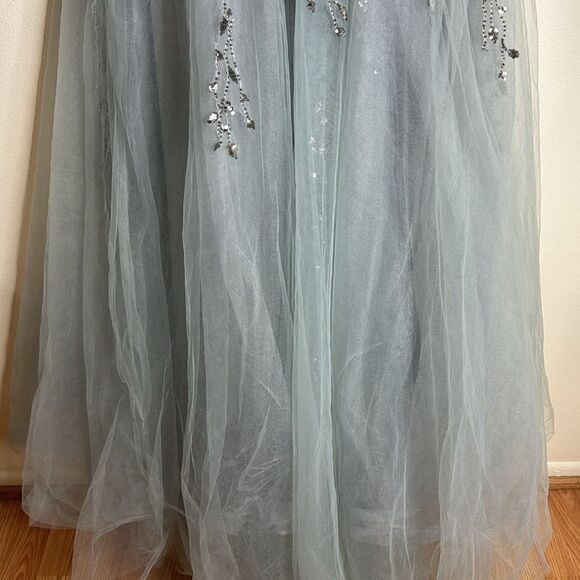 Mac Duggal EMBELLISHED V NECK LONG SLEEVE A LINE GOWN in platinum blue size 12 - Picture 11 of 16